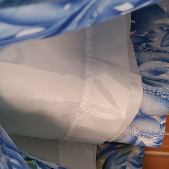 HAZAN, skaters skirt, beautiful colors size 14. Completely lined. 100% c… - Picture 5 of 7